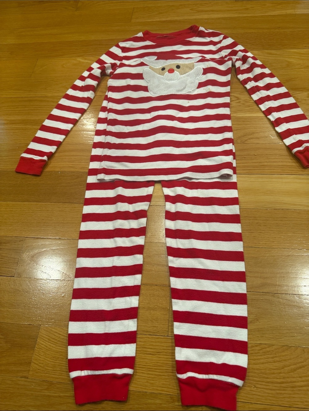Family feeling kids unisex Santa pajamas set size 10.